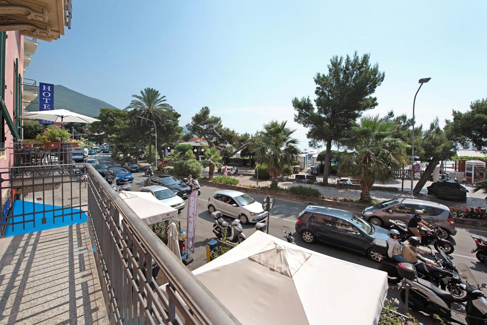 La Finestra Sul Mare Apartment Аренцано Екстериор снимка